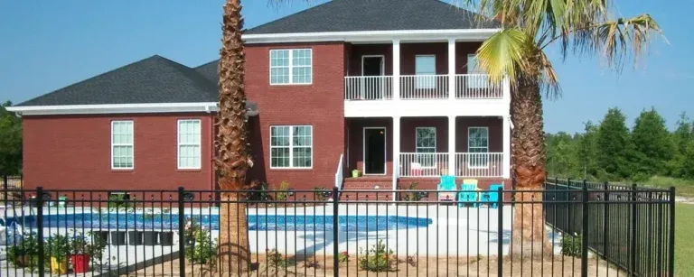 Greater Sacramento aluminum fence installation by Classic Fence Co
